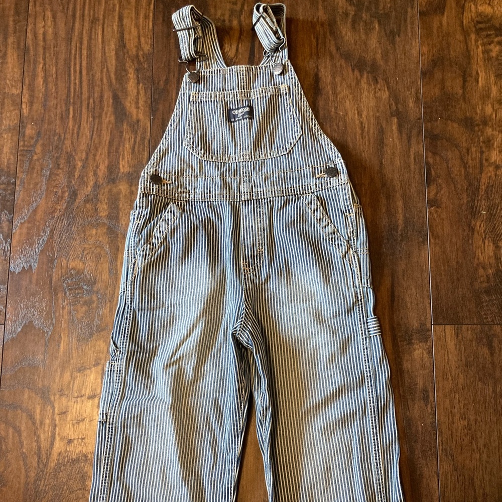 Size 4T Oshkosh conductor stripe overalls
